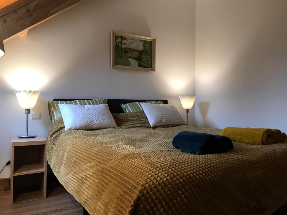 Domaine La Borniotte Apartment Saint-Alvere Ngoại thất bức ảnh